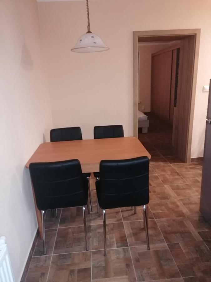 Apartman Жилина Экстерьер фото
