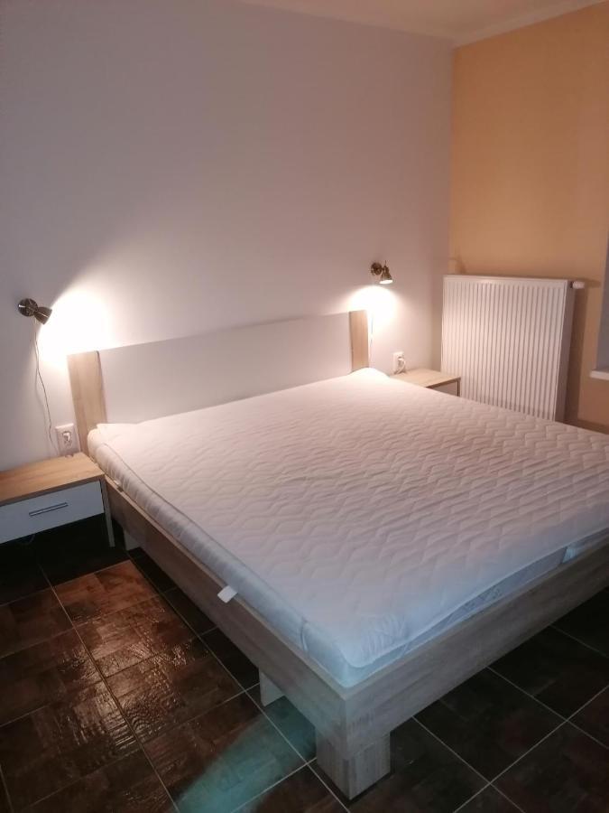Apartman Жилина Экстерьер фото