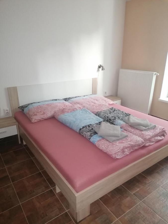 Apartman Жилина Экстерьер фото